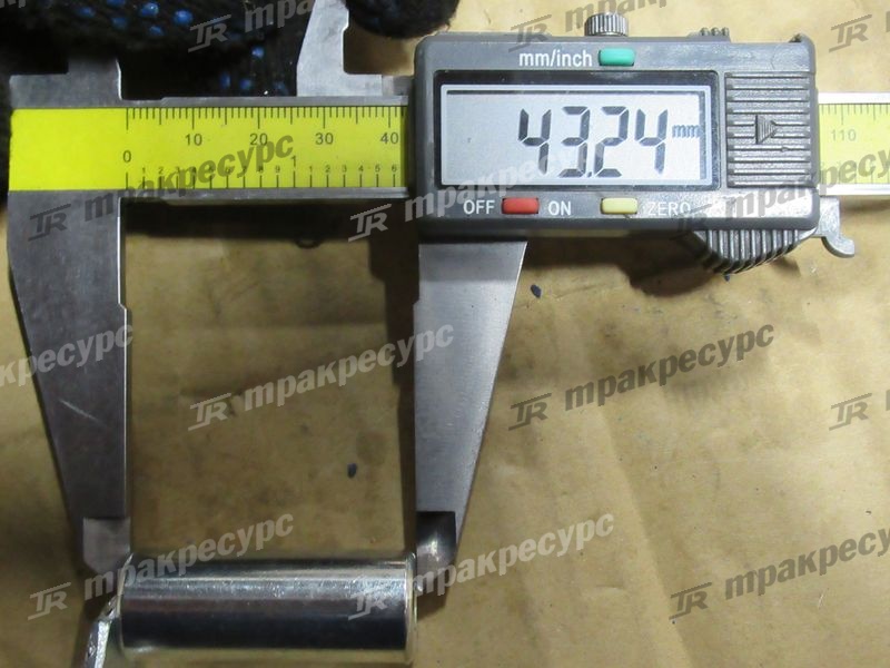 Палец рулевой 48513-FJ100