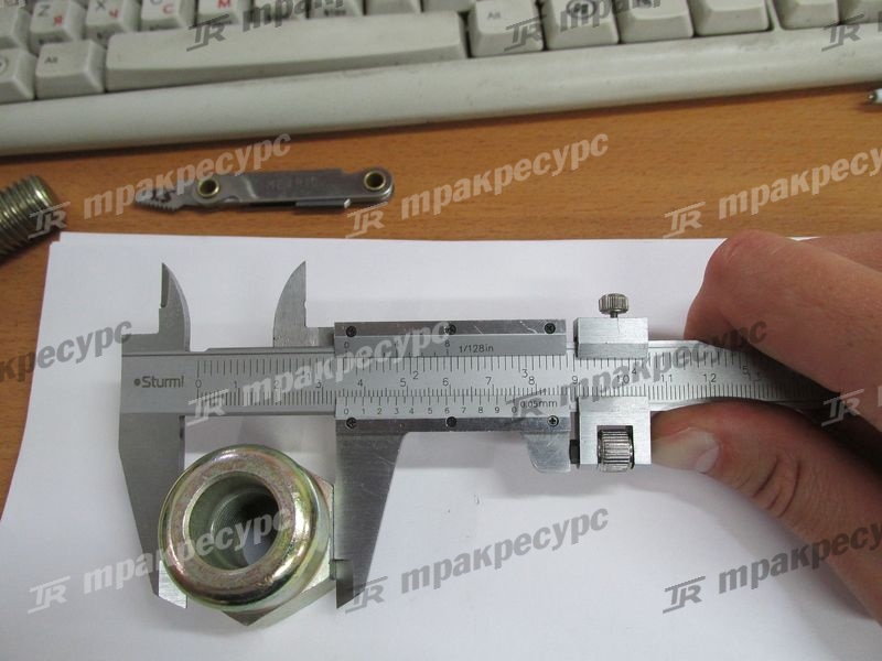 Шпилька ступицы ведущего моста CPCD50/60/70