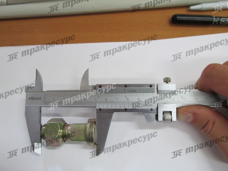Шпилька ступицы ведущего моста CPCD10/15