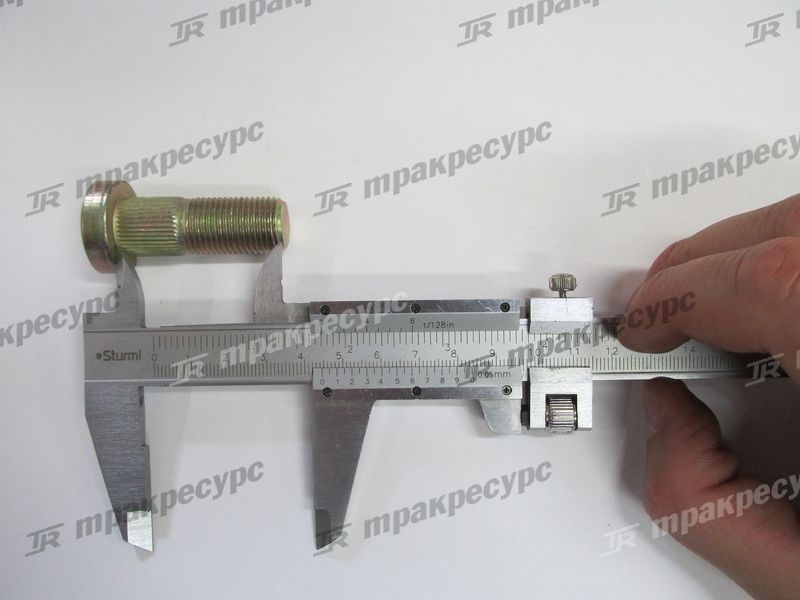 Шпилька ступицы ведущего моста CPCD10/15