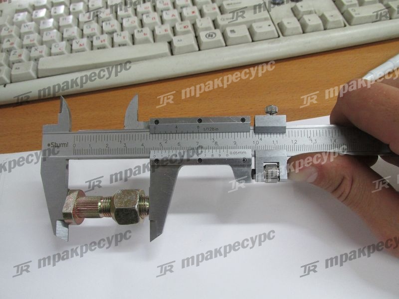 Шпилька ступицы управляемого моста CPCD10/15
