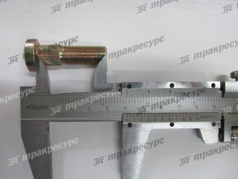 Шпилька ступицы управляемого моста CPCD10/15