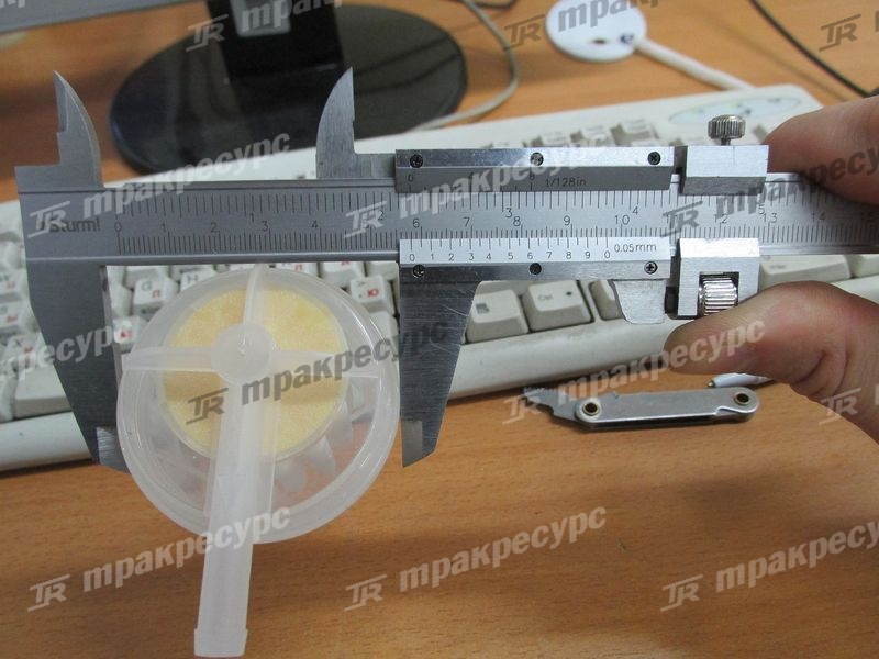 Элемент фильтра топливного KOMATSU YM129052-55630/7089277
