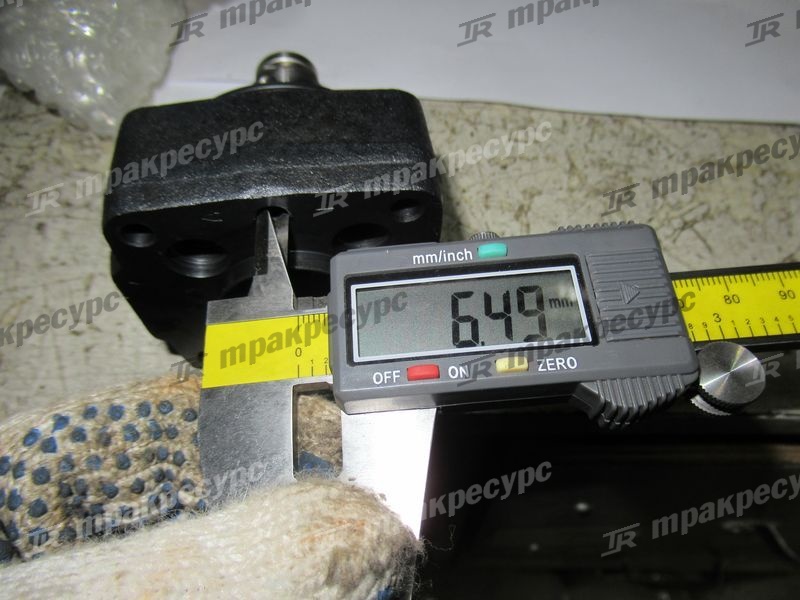 Насос распределительный 22140-76001-71