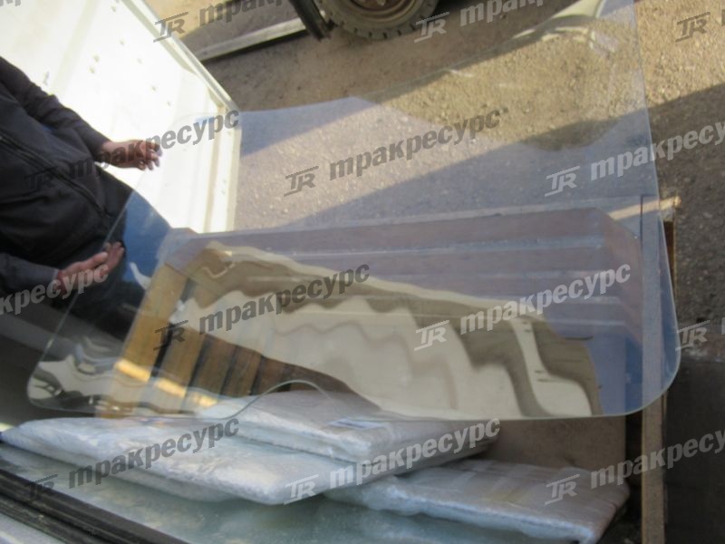 Стекло лобовое  XG932III