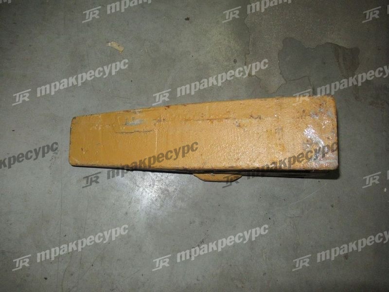 Зуб ковша боковой левый XG951II, XG953II