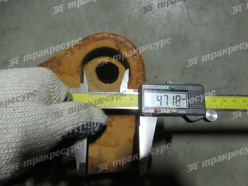 Зуб ковша боковой левый XG951II, XG953II