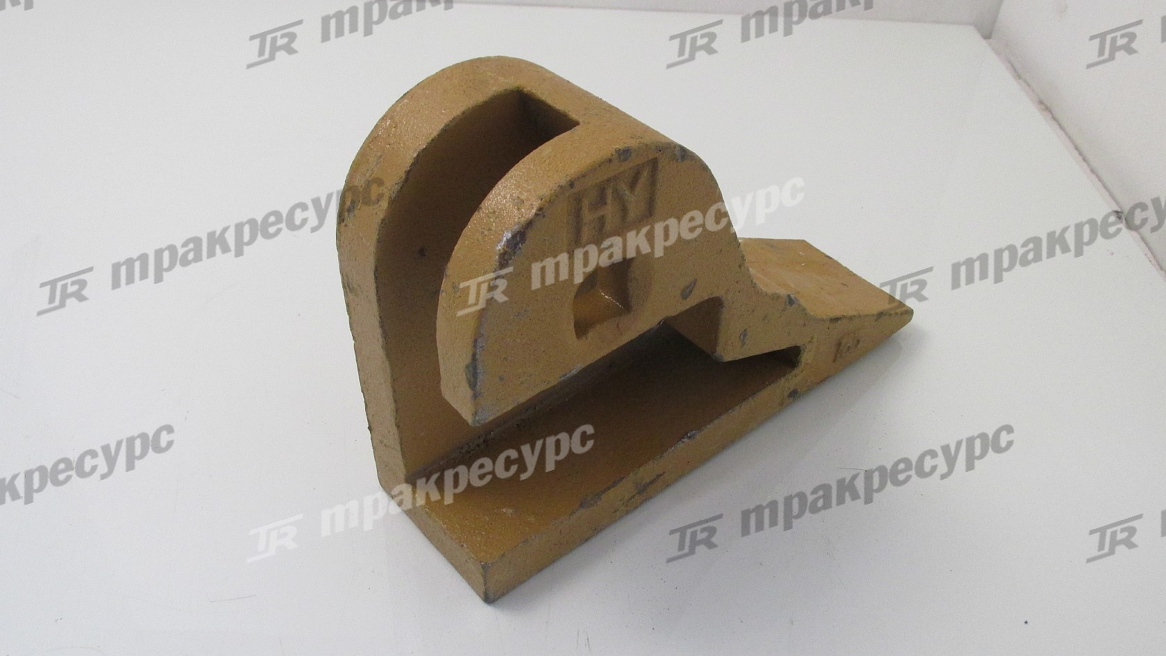 Зуб ковша боковой левый XG955II