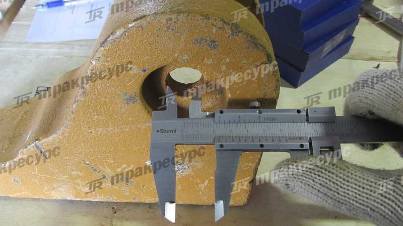 Зуб ковша боковой левый XG955II