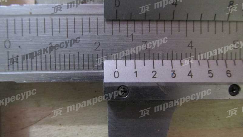 Зуб ковша боковой левый XG955II