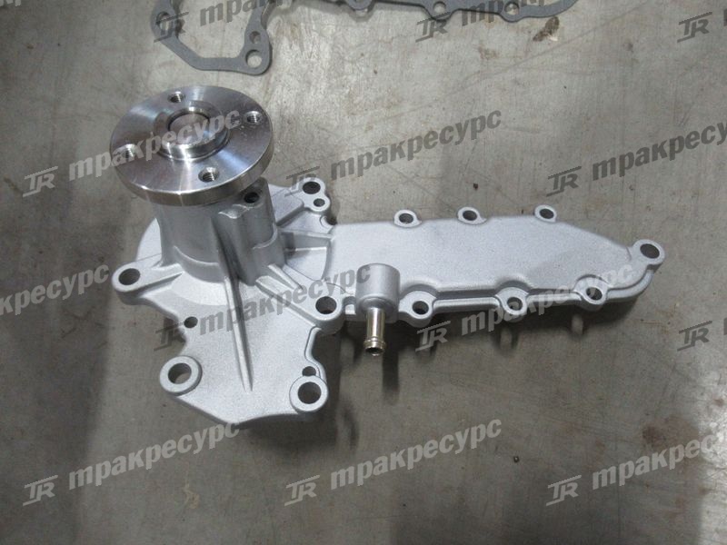 Насос водяной KUBOTA D1503  V2403  BN-1G730-73032