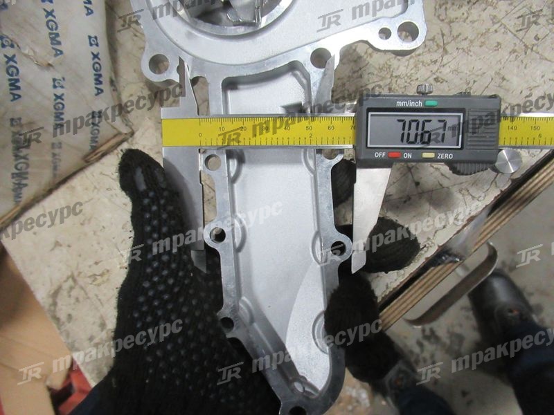 Насос водяной KUBOTA D1503  V2403  BN-1G730-73032