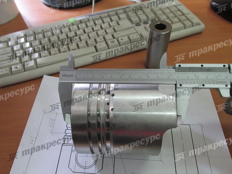 Гильза+поршень+кольца+палец LR4105