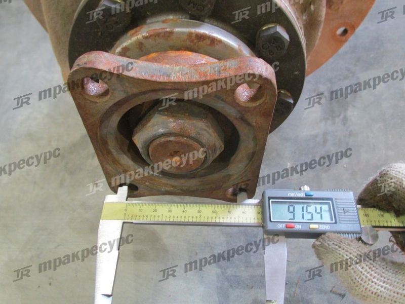 Редуктор передний XG932III