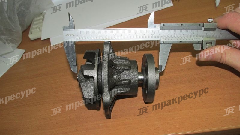 Насос водяной 16120-23040-71