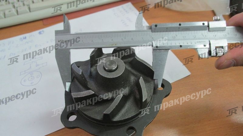 Насос водяной 16120-23040-71