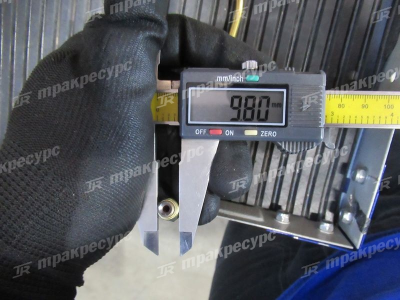 Трубопровод тормозной правый 22N95-42302