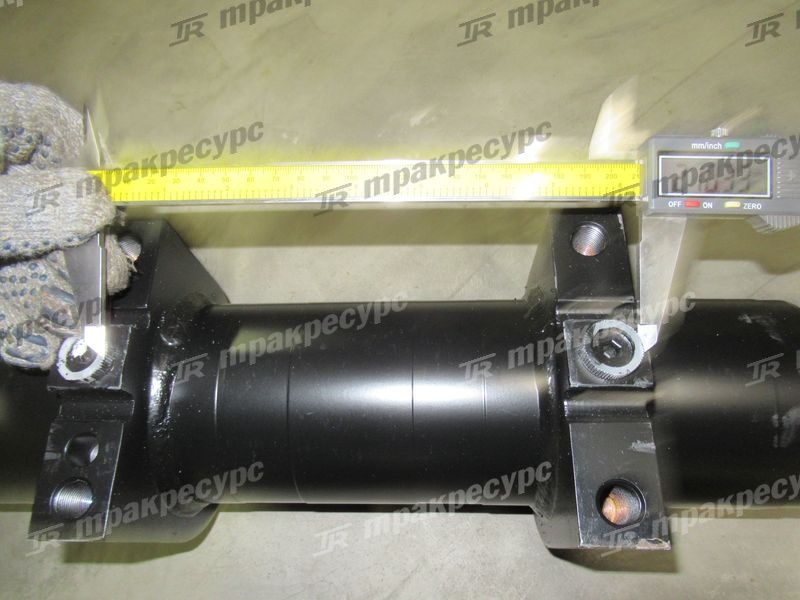 Цилиндр рулевого управления 524W2-40202