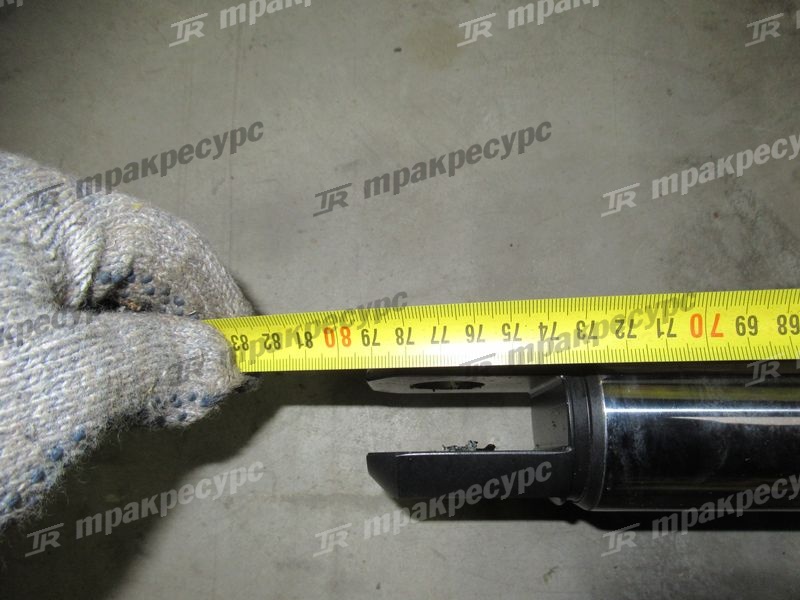Цилиндр рулевого управления 524W2-40202