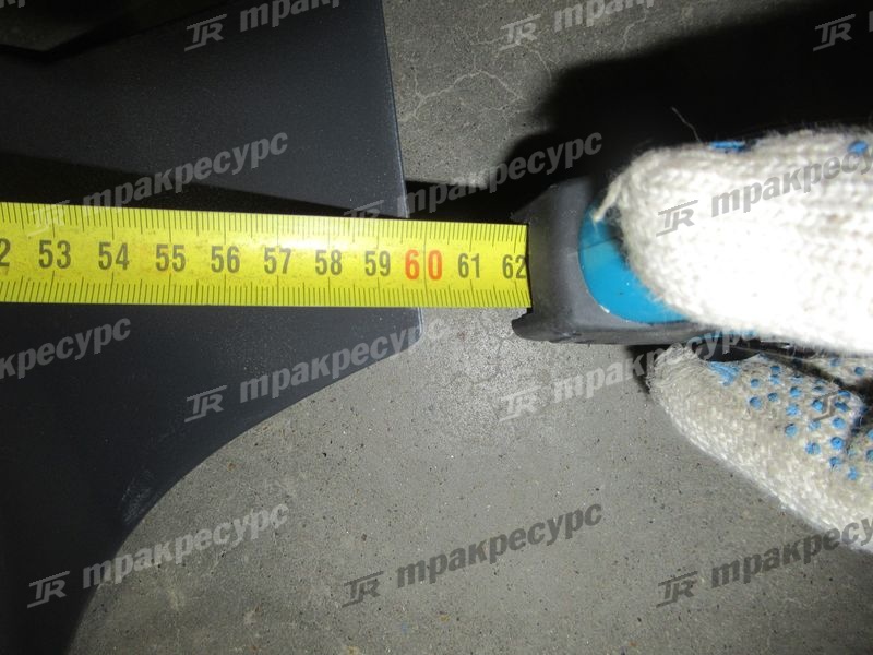 Подножка правая 22N56-42901
