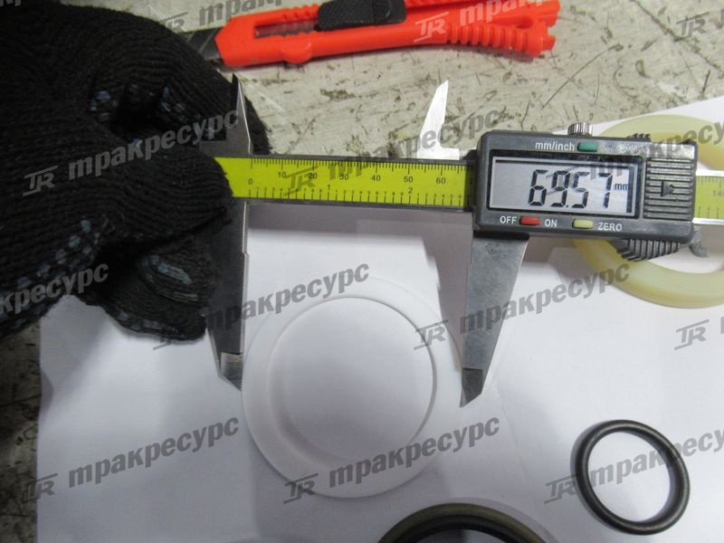 Ремкомплект цилиндра подъема 04654-30070-71