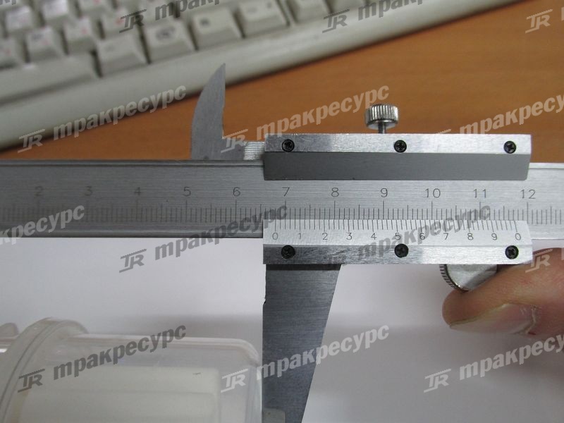 Фильтр топливный 23310-23600-71