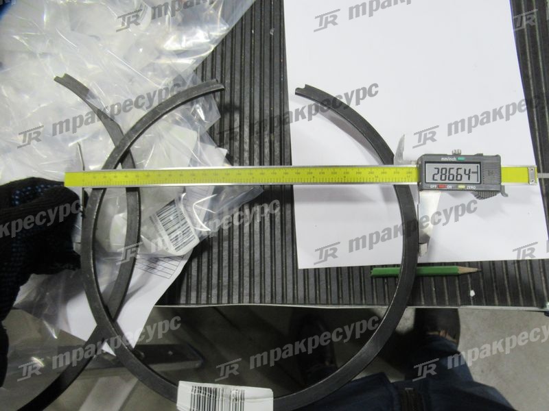Кольцо стопорное  передачи планетарной ступицы XG932III
