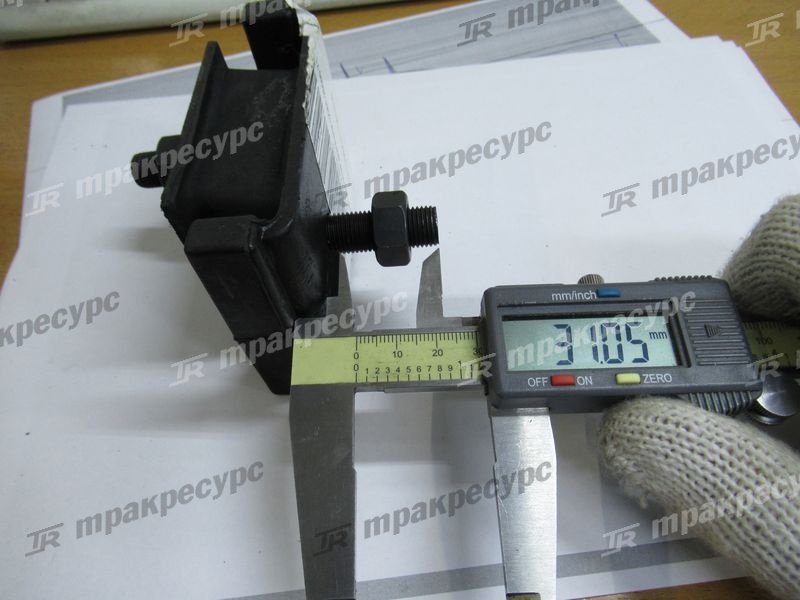 Подушка крепления двигателя 12361-26600-71