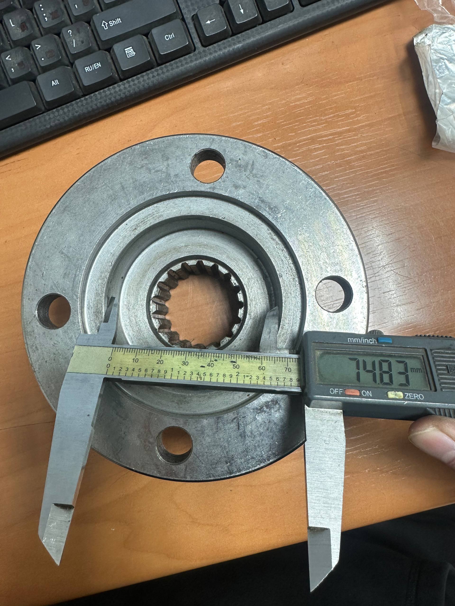 Фланец редуктора XG932II