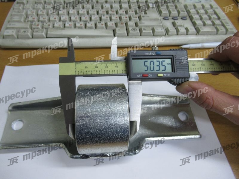Подушка крепления  АКПП 41260-26610-71