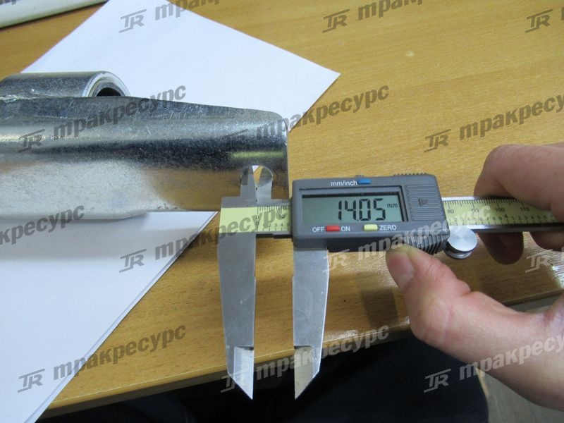 Подушка крепления  АКПП 41260-26610-71