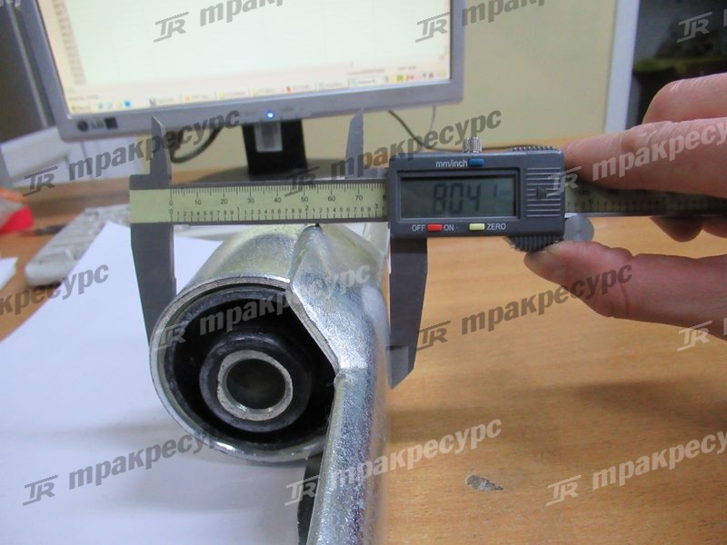 Подушка крепления  АКПП 41260-26610-71