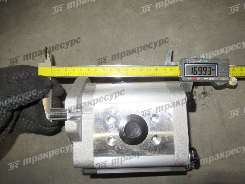 Насос шестеренчатый CPCD30FA (4JG2)