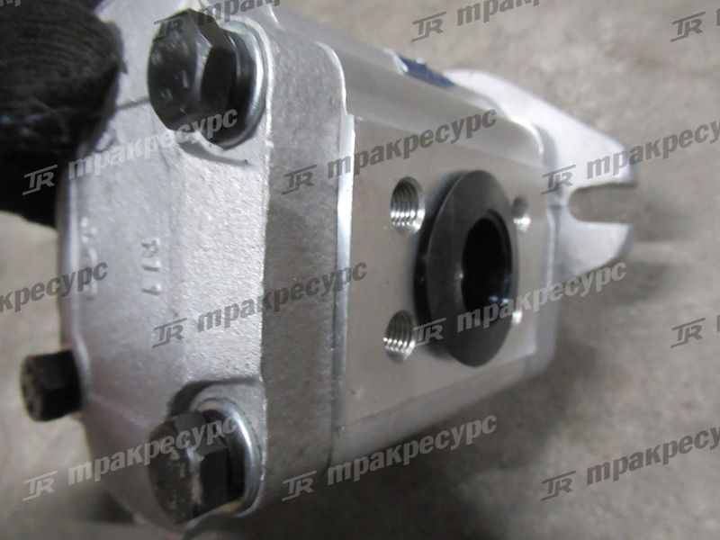 Насос шестеренчатый CPCD30FA (4JG2)