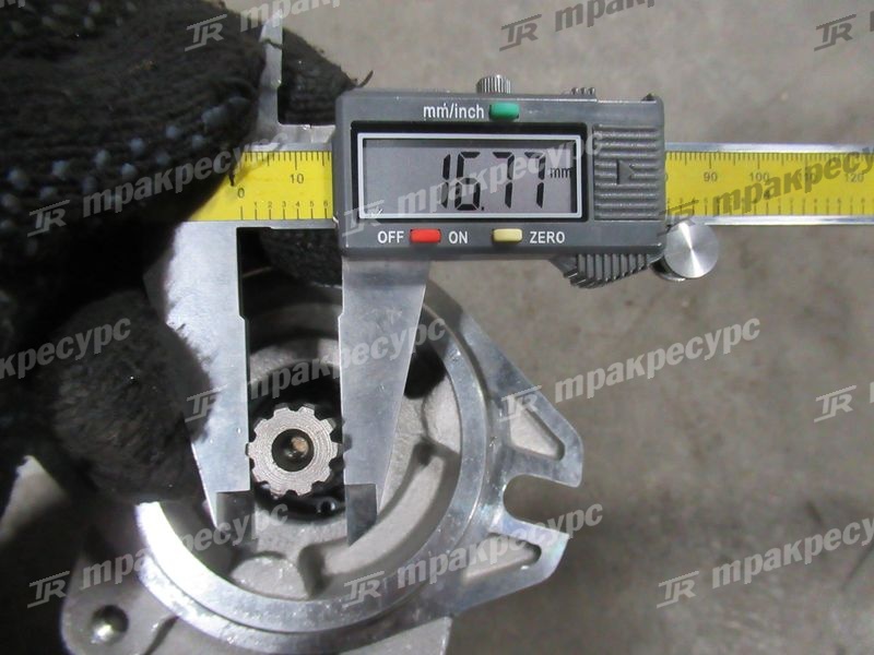 Насос шестеренчатый CPCD30FA (4JG2)