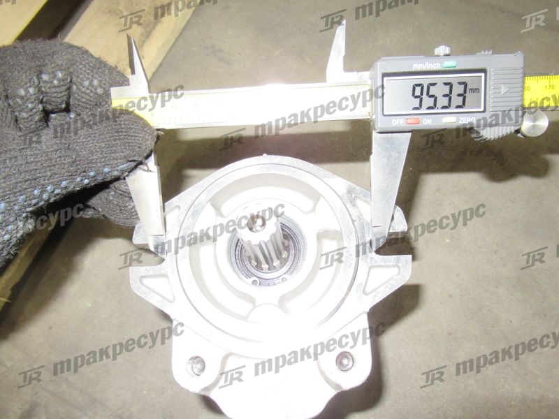 Насос шестеренчатый CPCD30FA (4JG2)