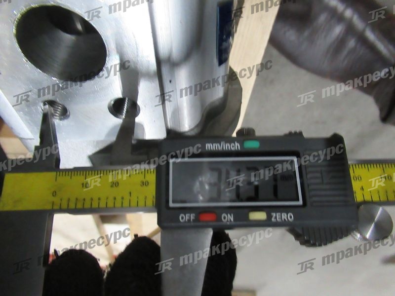 Насос шестеренчатый CPCD30FA (4JG2)
