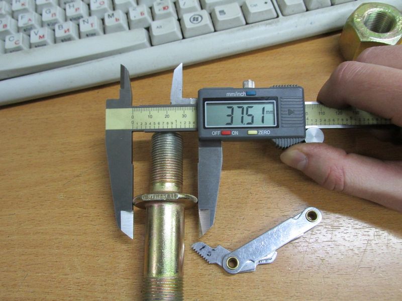 Шпилька колеса в сборе XG955II