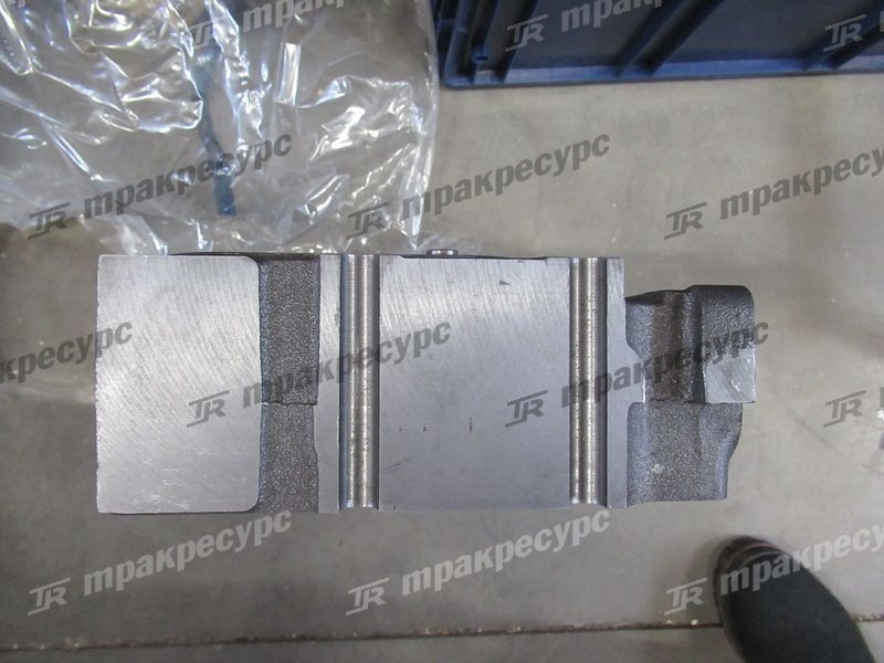 Головка блока задняя YC6J125Z-T20(J8004)