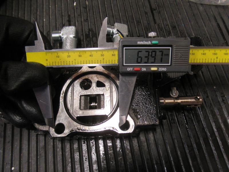 Секция гидрораспределителя R-402-36976 в сборе с микровыключателем