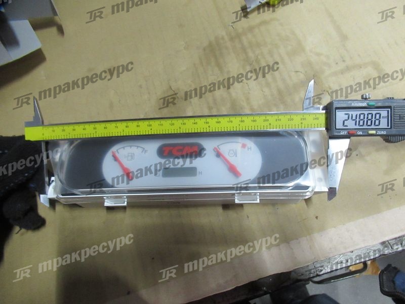 Панель приборов 256T2-42501
