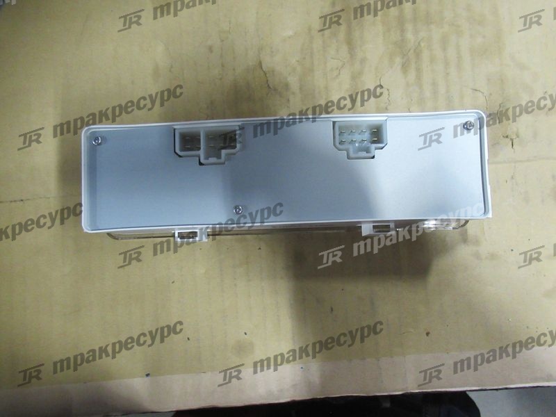 Панель приборов 256T2-42501