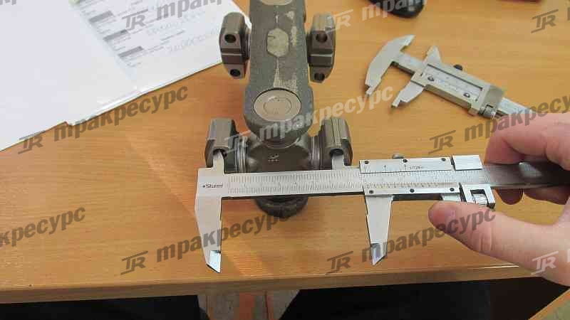 Вал карданный 37210-26600-71
