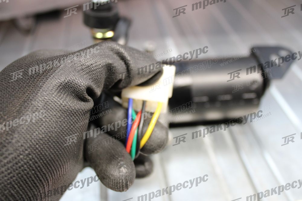 Электродвигатель стеклоочистителя 24B