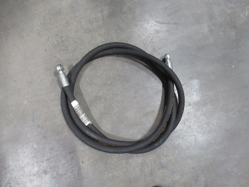 Шланг топливного бака XG932II