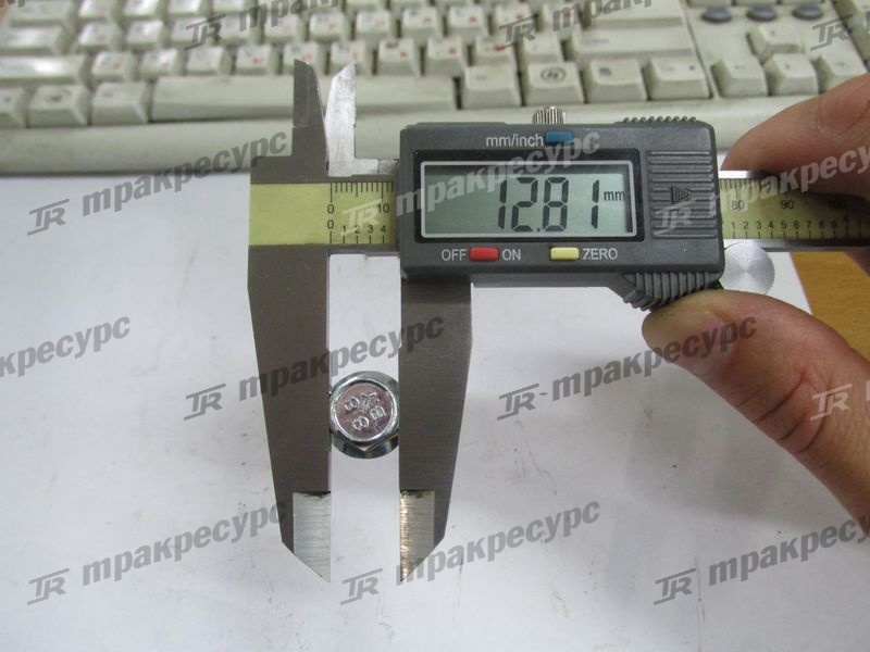 Болт 12N53-82641