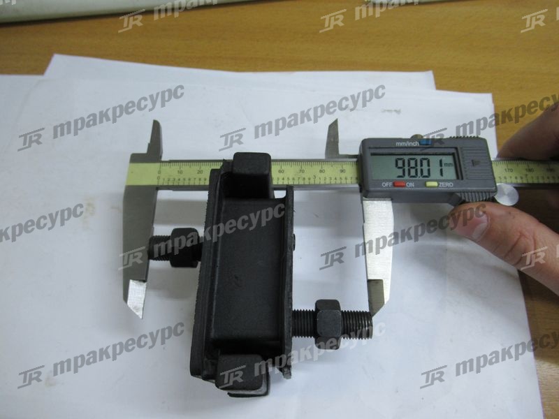 Подушка крепления двигателя 12361-30511-71