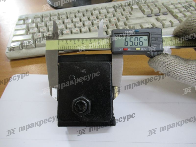 Подушка крепления двигателя 12361-30511-71