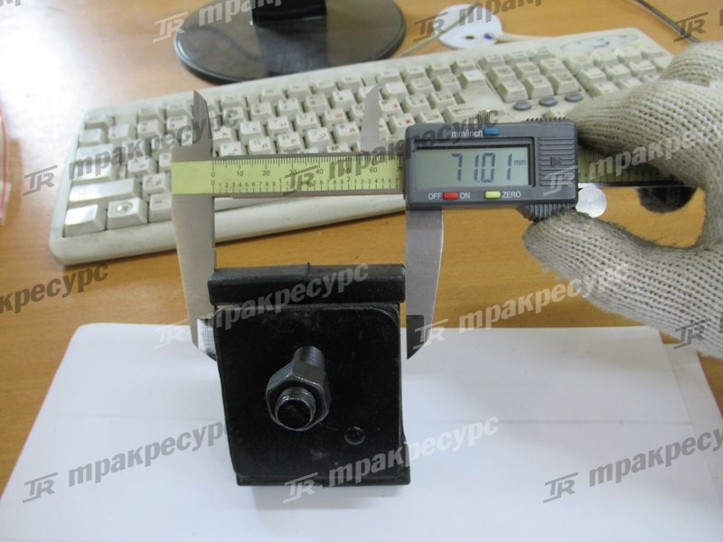 Подушка крепления двигателя 12361-30511-71