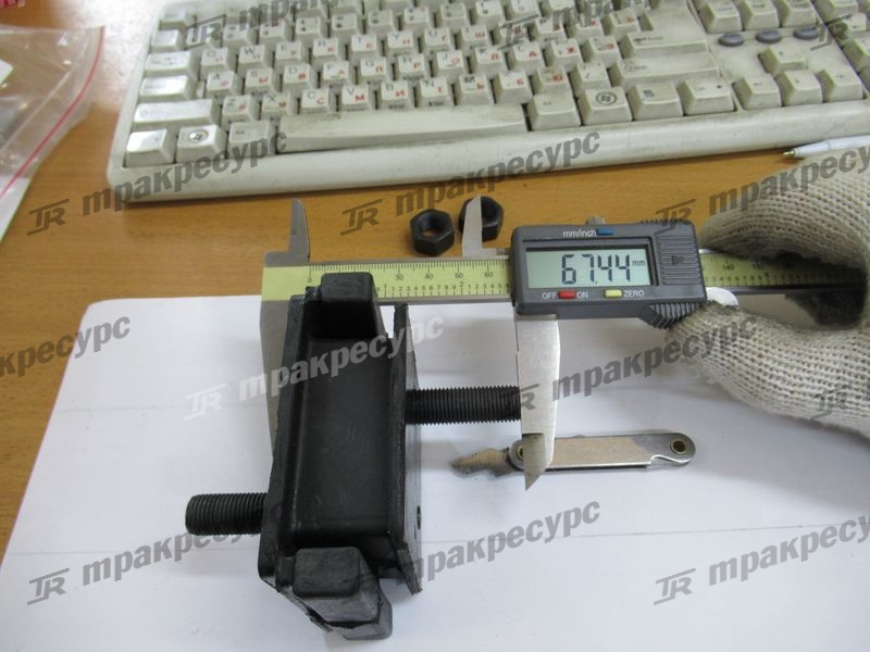 Подушка крепления двигателя 12361-30511-71